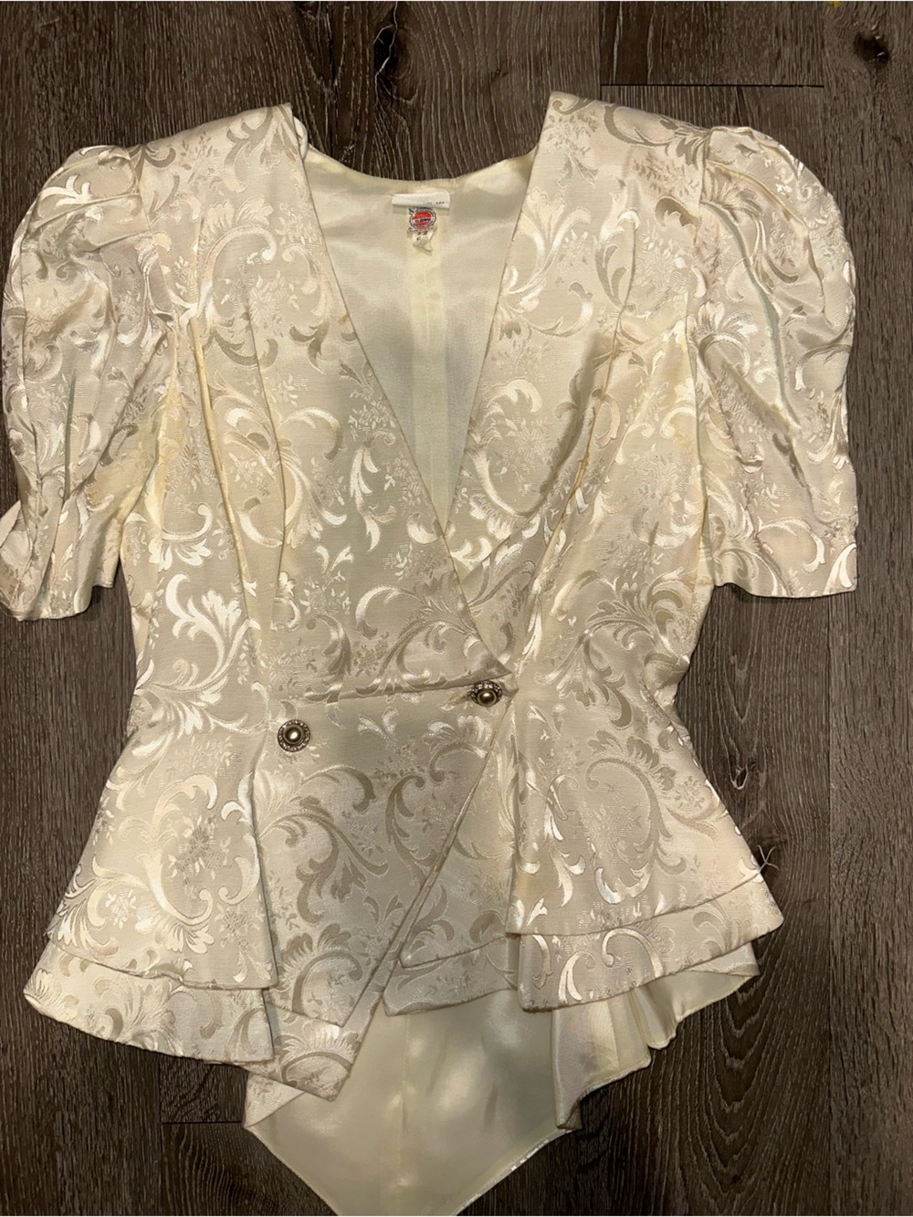 Vintage 80s/90s Ivory Jacquard skirt suit set | Puff sleeve peplum jacket - Picture 5 of 7